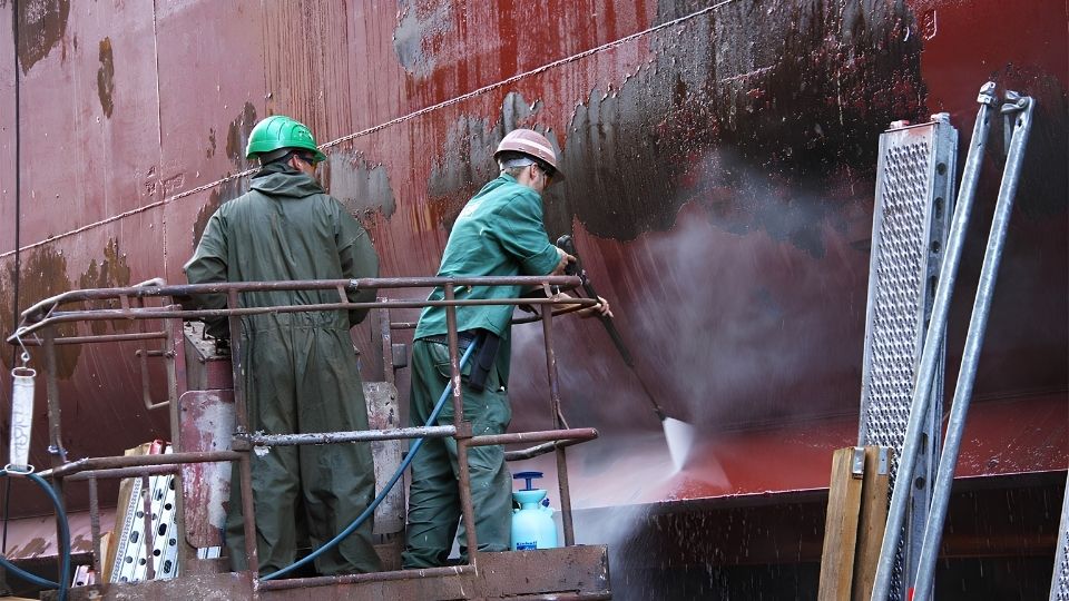 Yüksek Basınçlı Su Jeti ile Temizlik 1 Adsiz tasarim 2026 07 17T104420.145